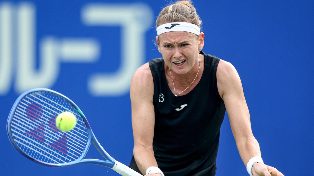 Bouzková zahájila tenisovou sezonu vítězstvím nad Cristianovou